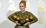 Adele la regina degli Grammy Awards
